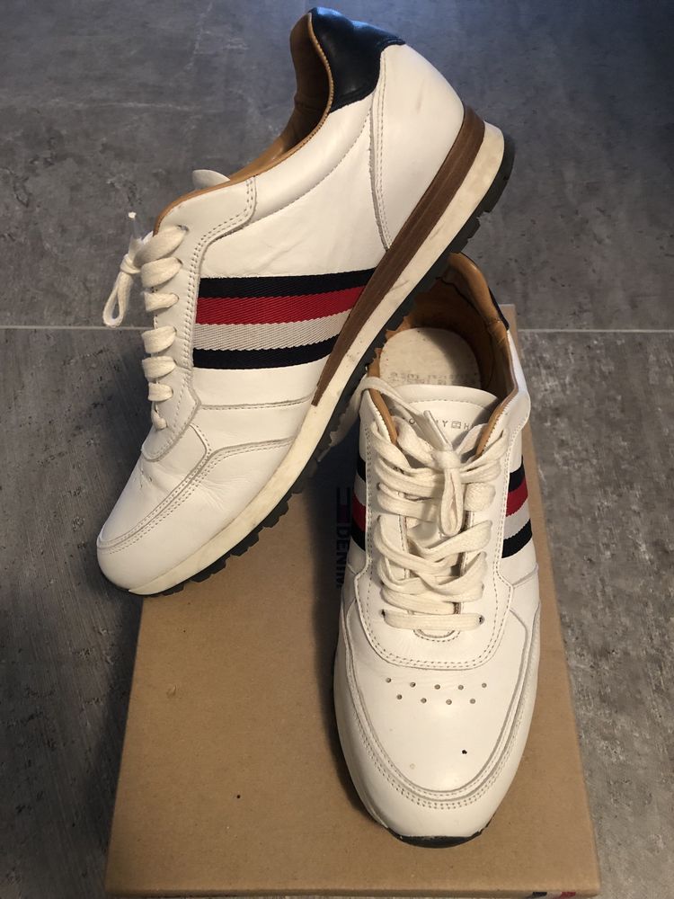 Tommy Hilfiger rozm.43