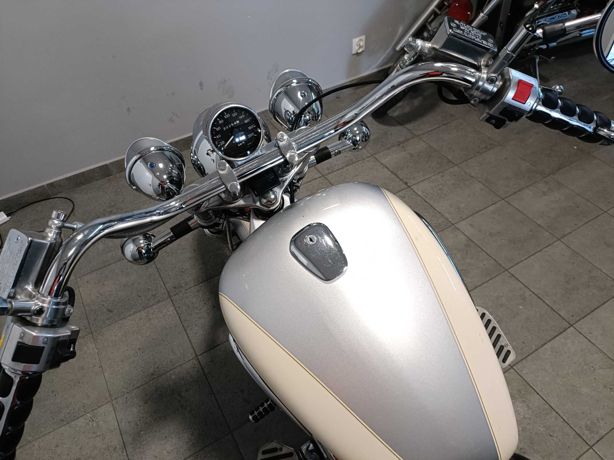 Do sprzedania Suzuki Intruder vs 1400 top stan