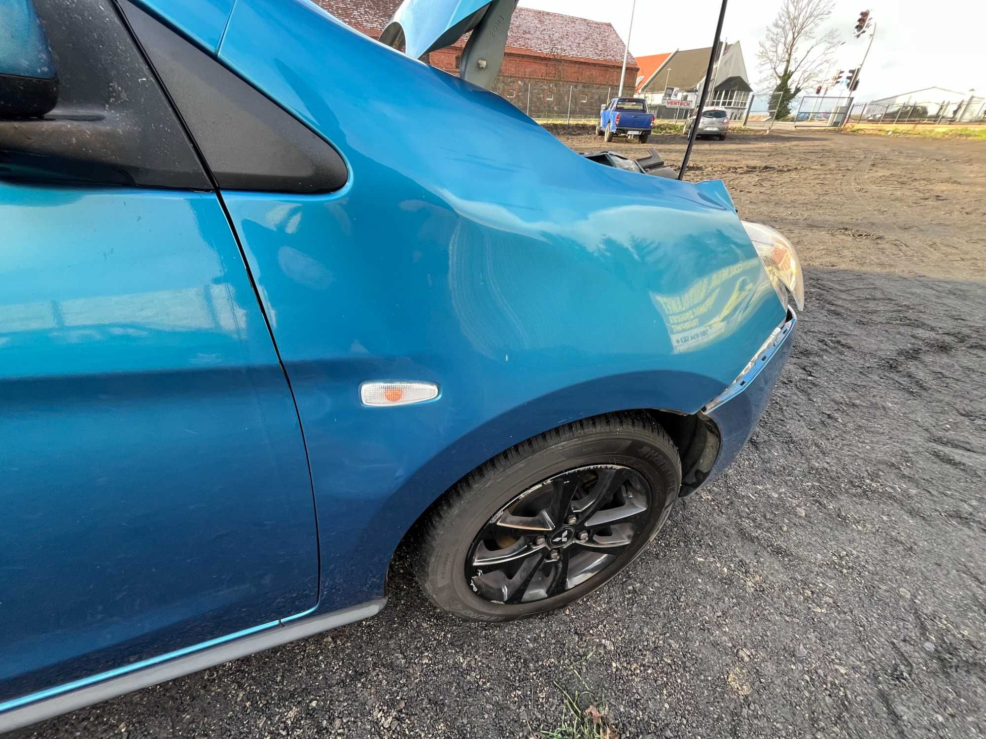 mitsubishi space star II  15r 1.2 3a92  lak t69 samochód na części