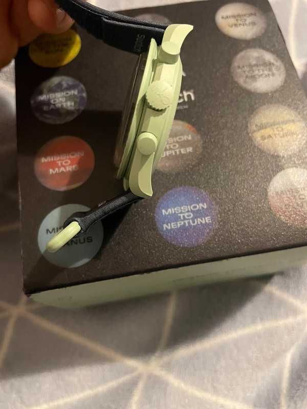 Omega x Swatch SO33G100 Ziemia - Ekskluzywna Kolekcja dla Przyrodników