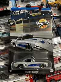 Hot wheels vintage racing club 1962 corvette