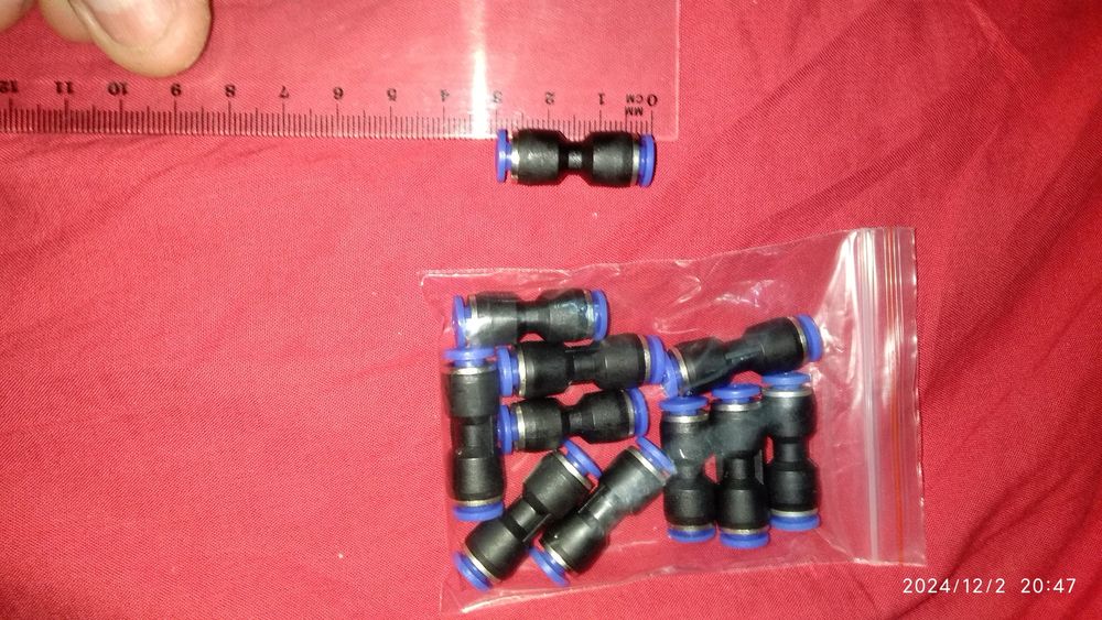 Фиттинг пневматический 4мм. 10шт-65грн