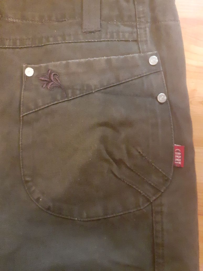 Spodnie Carry brąz za kolano ze ściągaczami