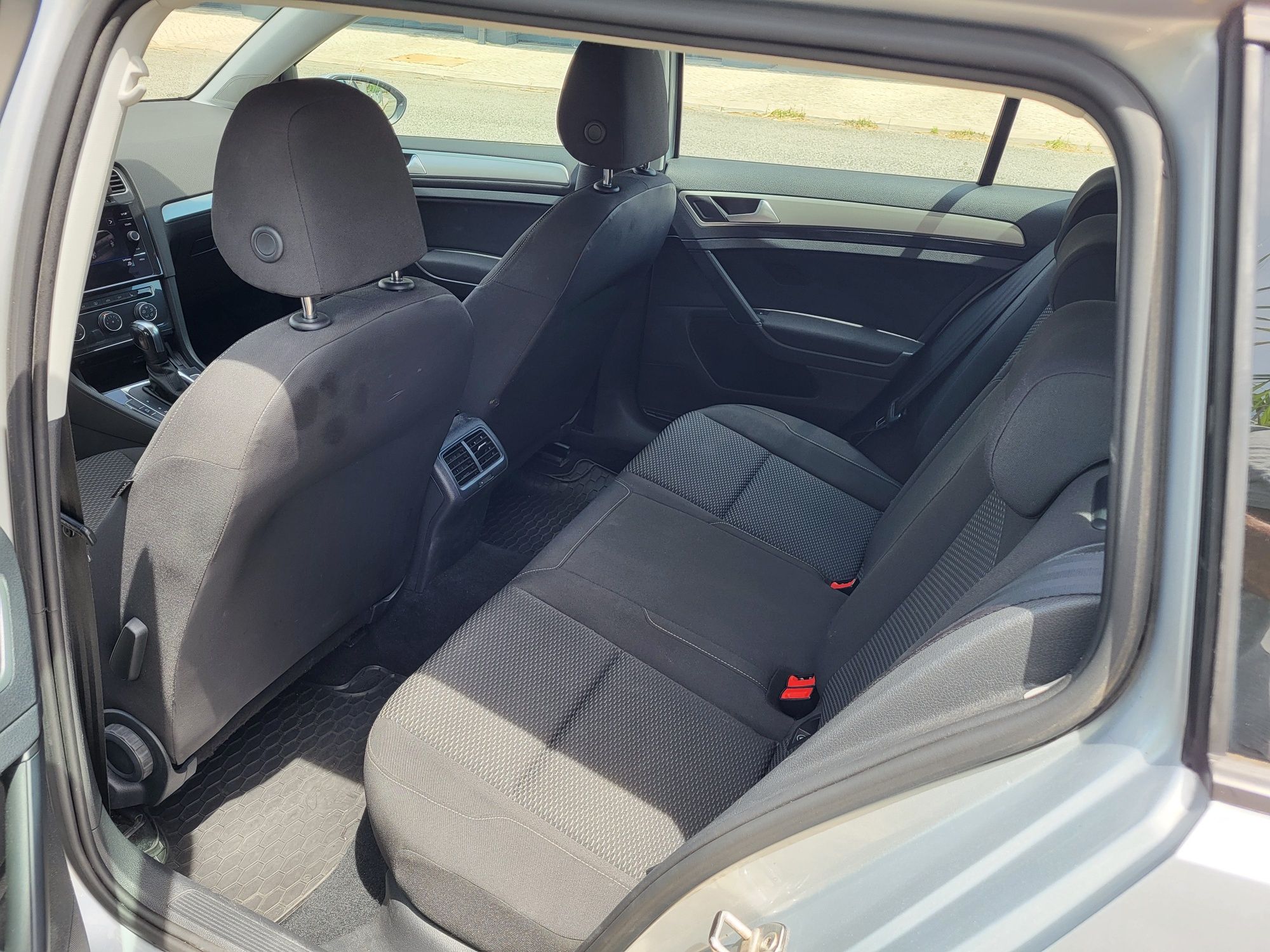 Volkswagen Golf 7 1,6TDI, caixa automática DSG