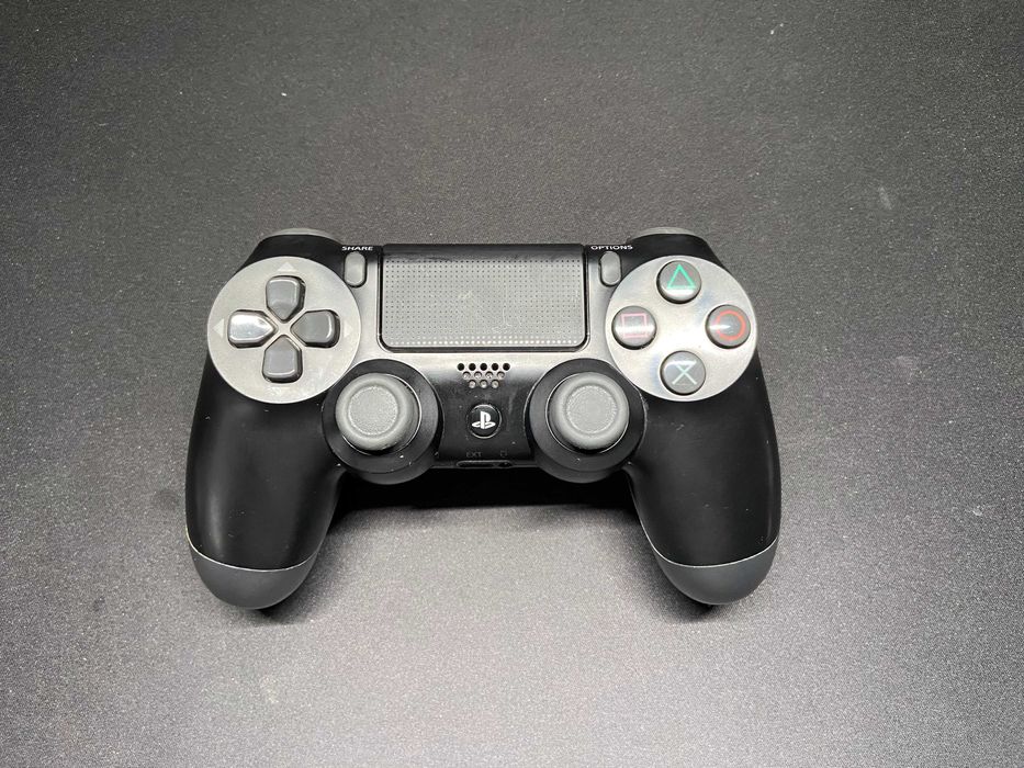 Kontroler Playstation 4 (używany)