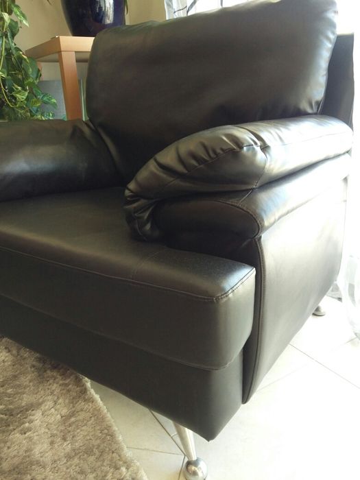 Sofá poltrona preto