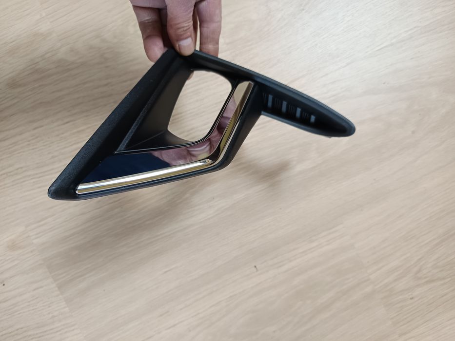 Toyota Land Cruiser J150 kratka zderzaka lewa