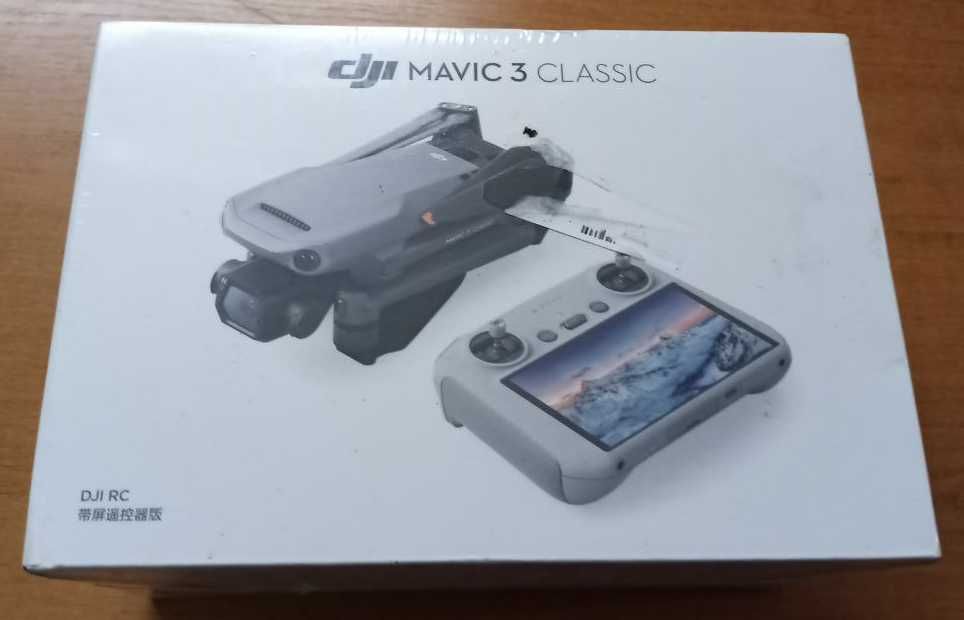 Квадрокоптер DJI Mavic 3 Classic із пультом DJI RC (CP.MA.00000555.01)