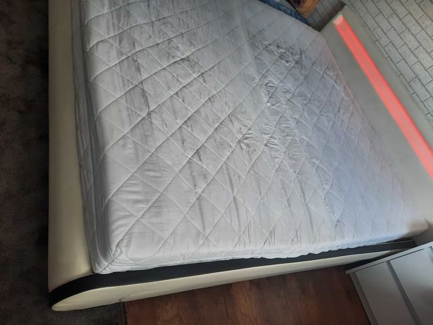 Łóżko białe 180x200
