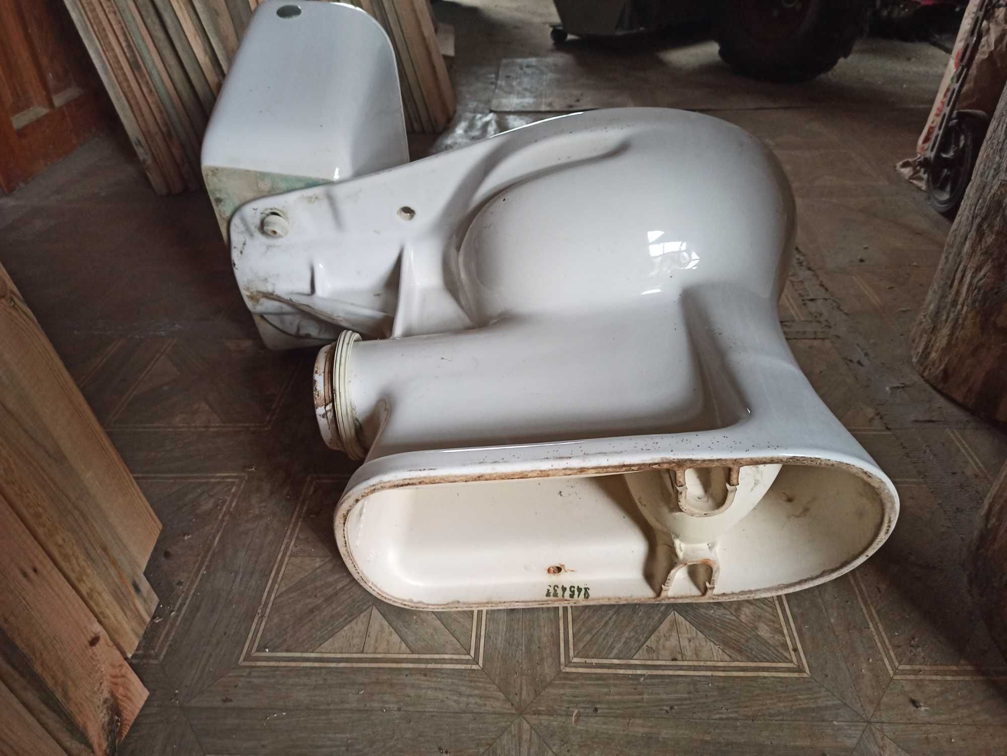 kompakt WC, muszla plus ceramiczna spłuczka