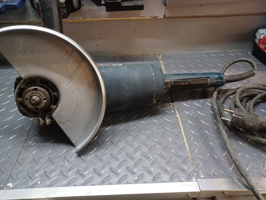 Rebarbadora bosch GWS 21-230H