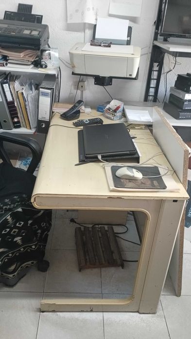 Vendo prateleira estante fecho de loja