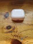 AirPods 4 Etui Ładujące