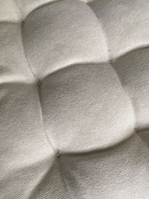 poduszka na krzesło 42x42cm jasny beż pikowana