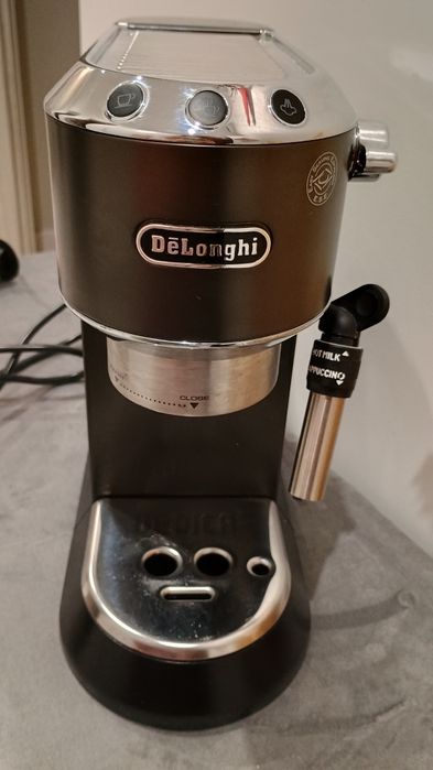 Ekspres DeLonghi Dedica