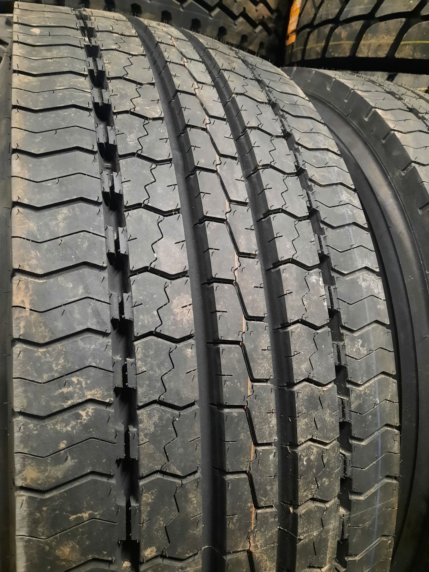 Opony nowe 315/70 R22,5 Dunlop SP 346 Plus Prowadząca