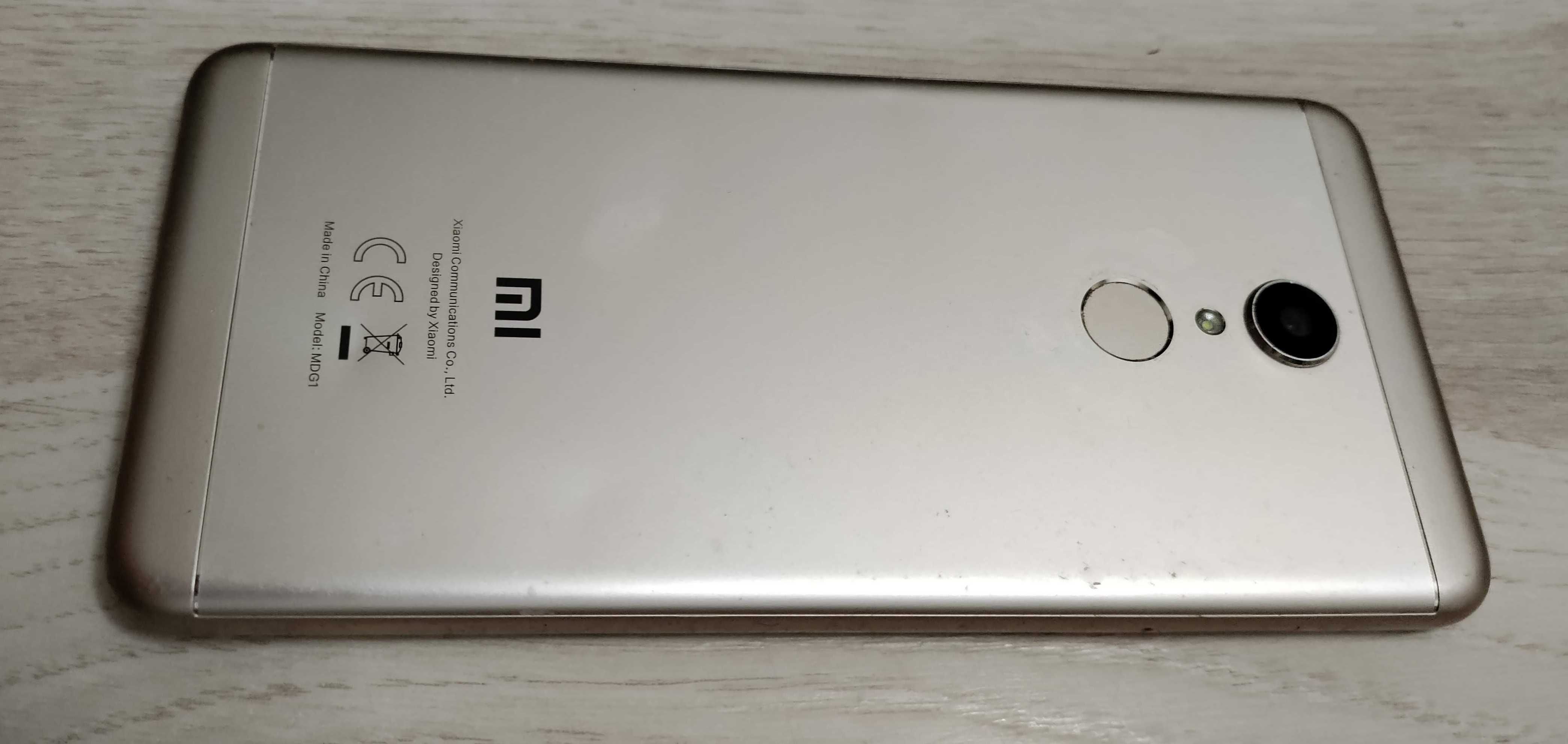 Телефон на запчастини Xiaomi Mi A3 4/128GB та Xiaomi Redmi 5 4/64GB