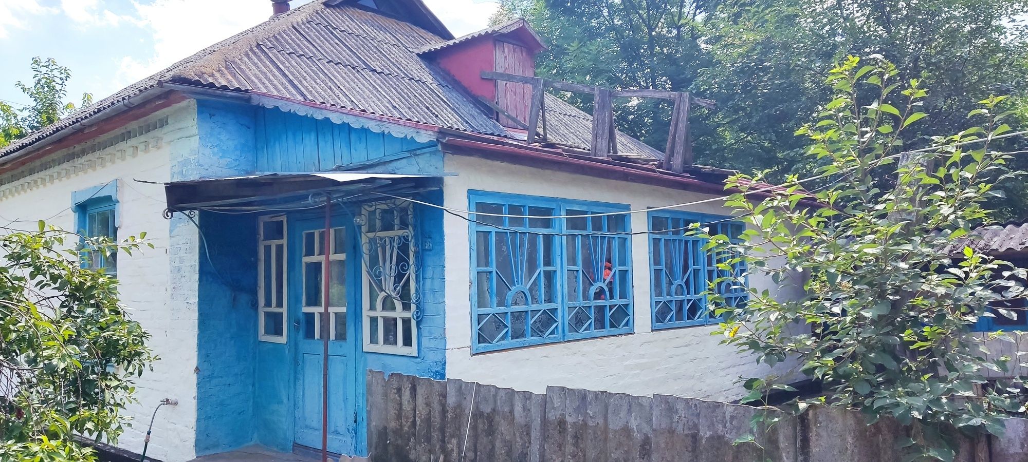 Будинок в селі Теолин з зручностями