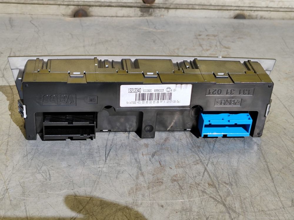 Panel Klimatyzacji Klimatronik Nawiewu Opel Vectra C 1.9 CDTI