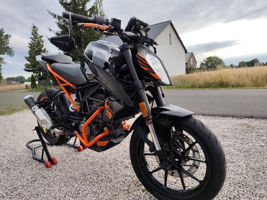 KTM Duke 125 dużo dodatków