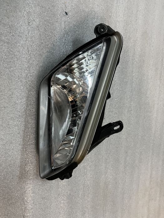 Lampa przednia prawa Honda Rincon TRX