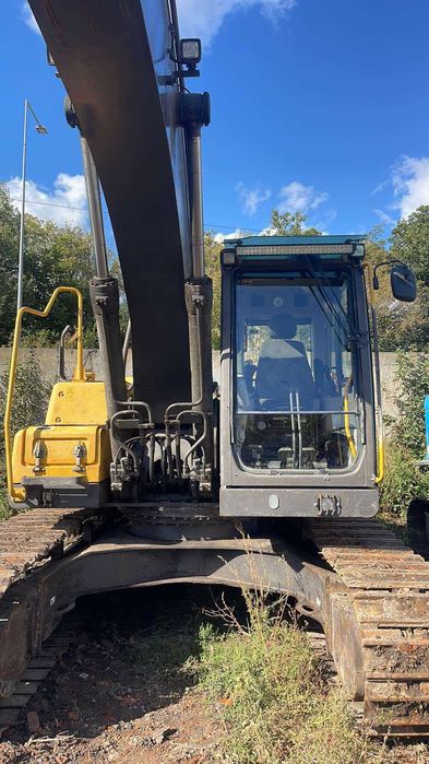 продам екскаватор  volvo ec220dl