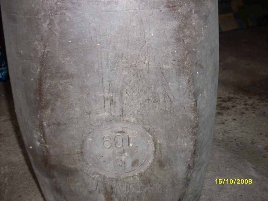 kanister , stary pojemnik bańka na paliwo z PRL 60 litrów