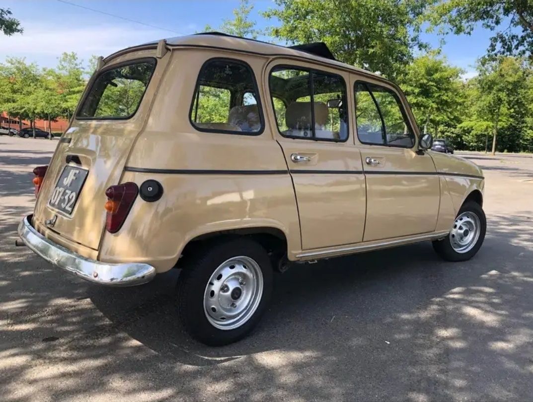 Renault 4L tecto abrir 86