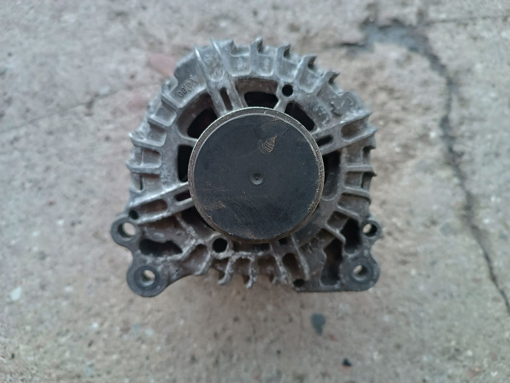 Alternator cfg cffb cbab a3 8p Touran golf passat B7 2.0tdi 140km