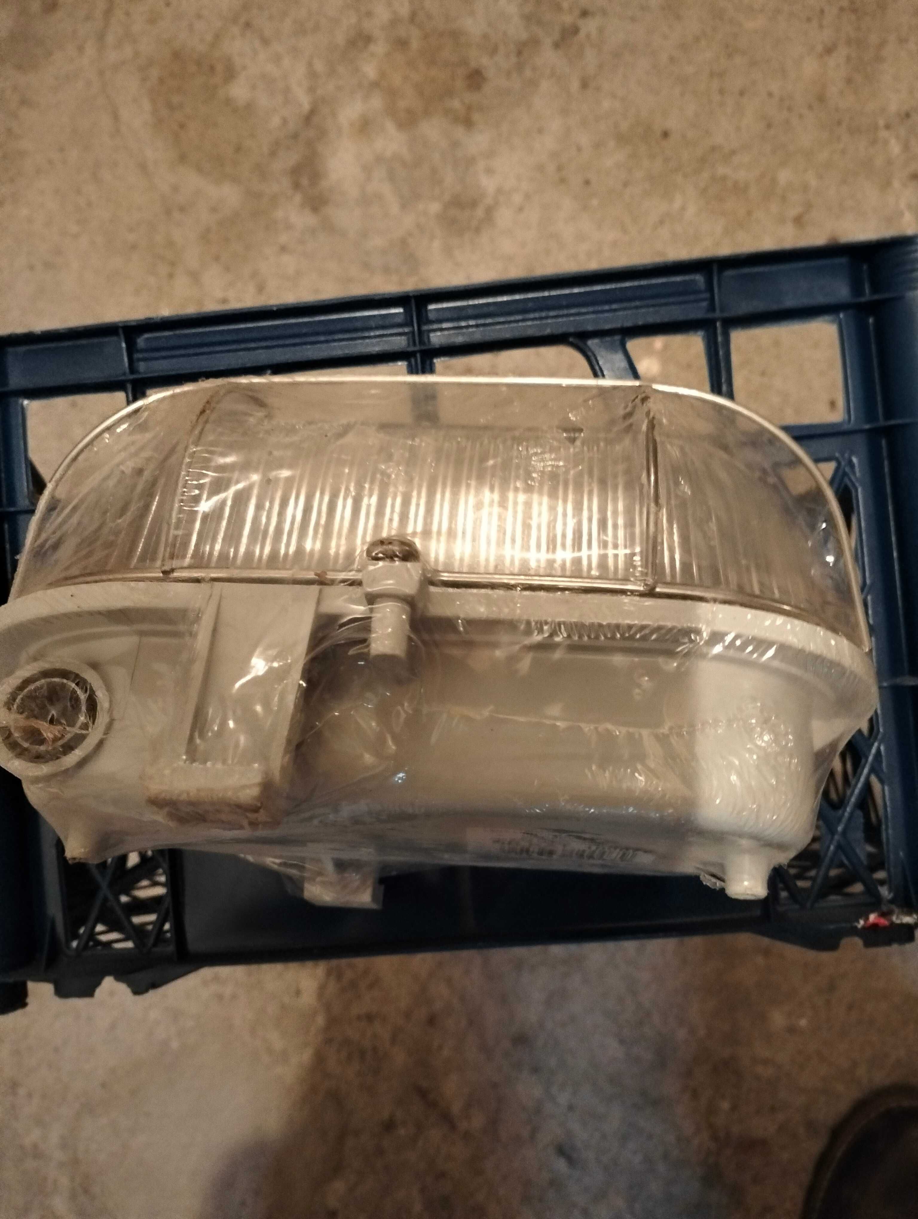Nowa hermetyczna zafoliowana oprawa lampy owal 100W