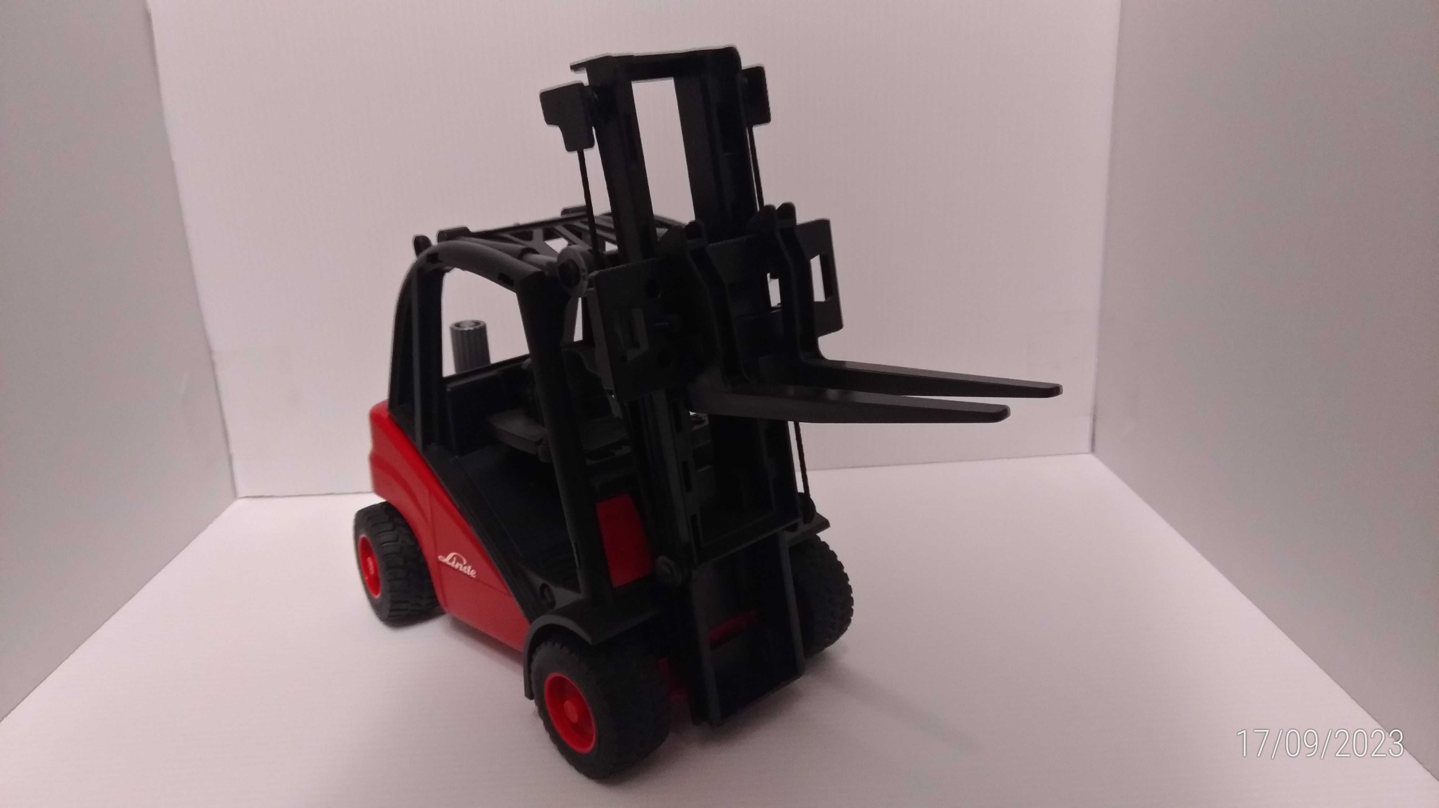 Bruder empilhador 1/16