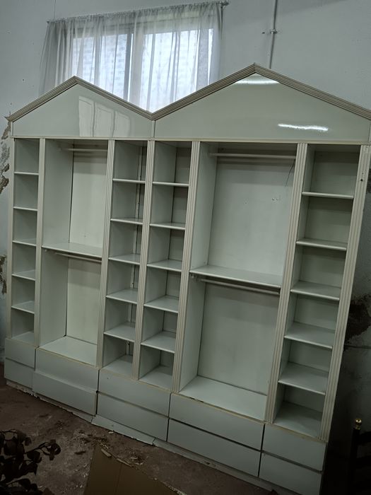 Móvel usado para butique em fórmica e