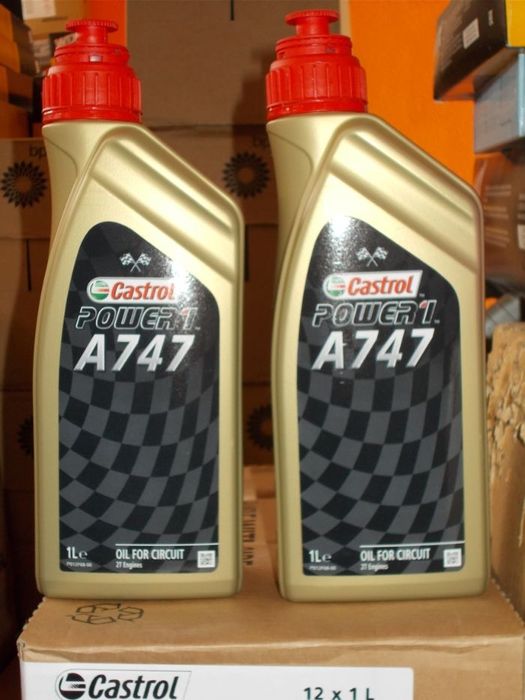 Castrol Power 1 A747 2T ( 1 Lt )