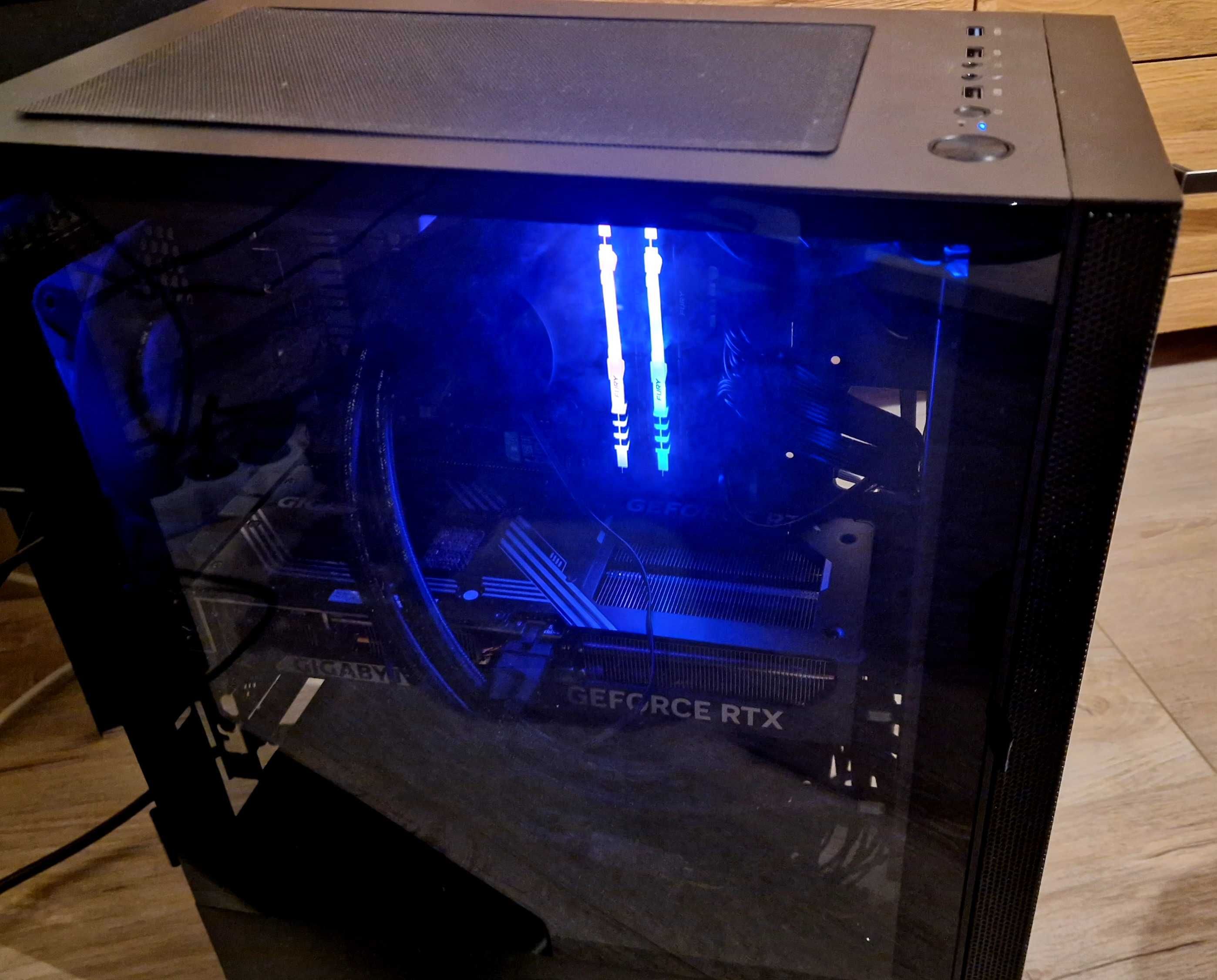 Komputer z Ryzen 5700X i Wi-Fi
