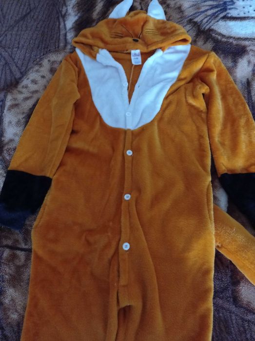 Продам дитячу піжаму кенгурушка та кофту.