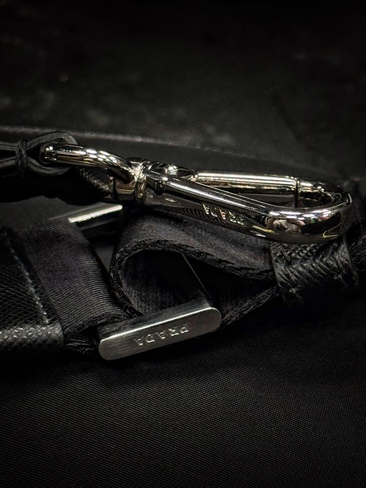 prada nylon one shoulder bag оригинал