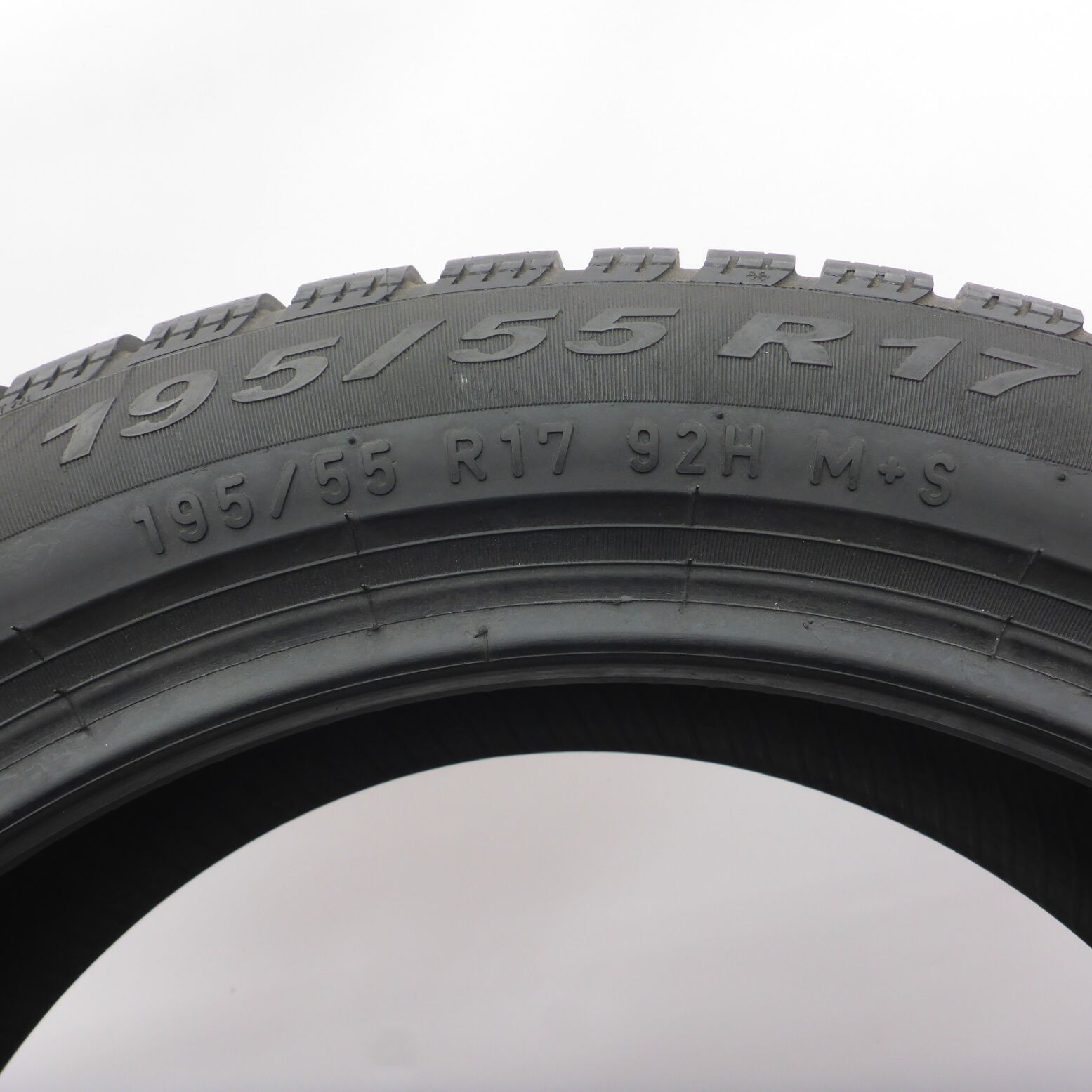 Opony 195/55/17 Pirelli 195/55R17 W210 92H Zimowe 2016, 2022 7,2-8mm