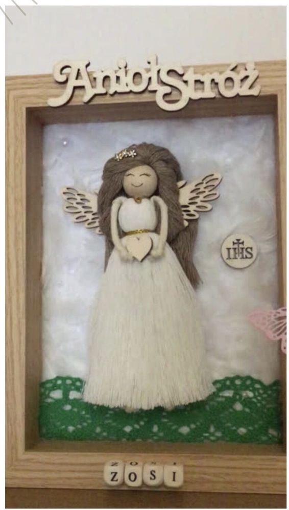 Makramowy aniołek na komunie prezent na komunie swieta Anielka w ramce