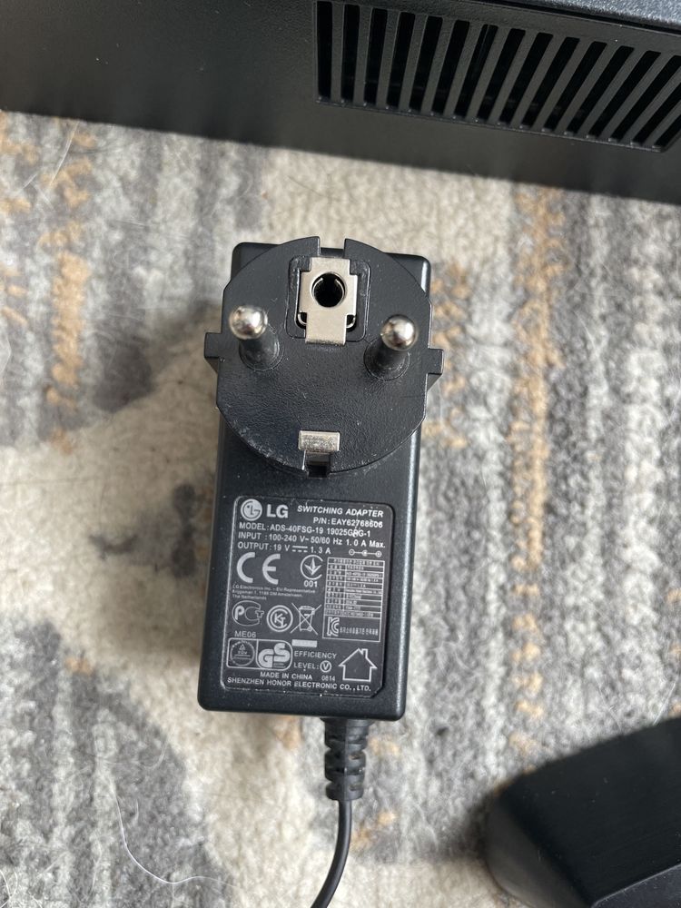 Monitor LG LED 24''