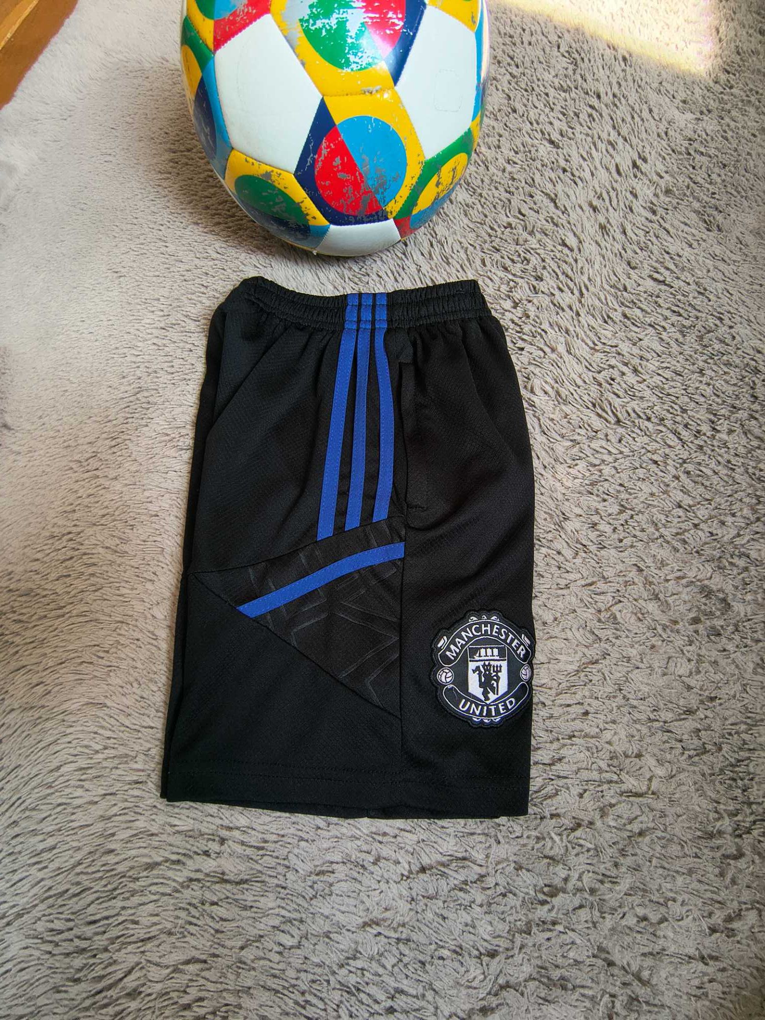 Spodenki adidas Manchester United 22/23 Training - Czarny