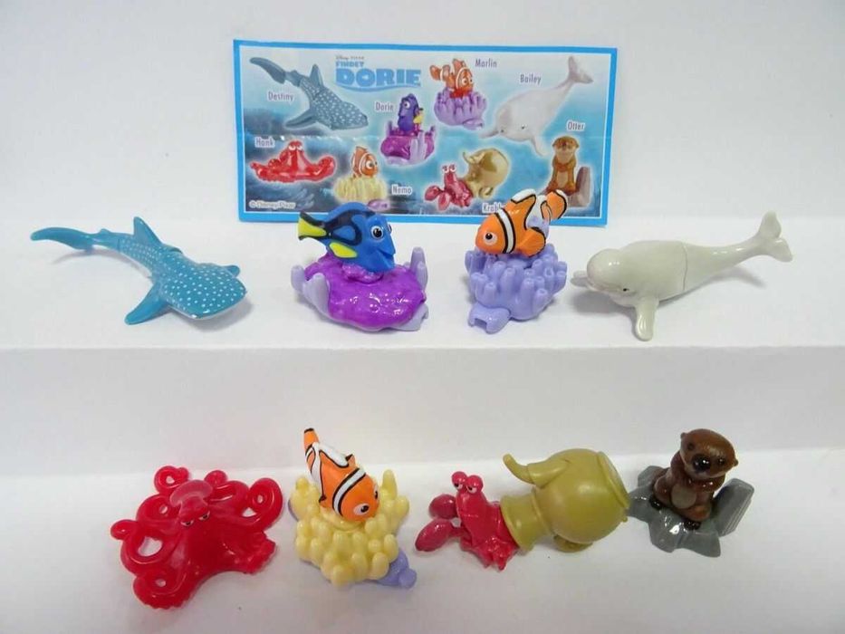 Lote Nº2 Kinder Bonecos