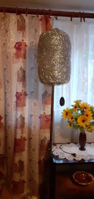 Lampa podłogowa wysoka