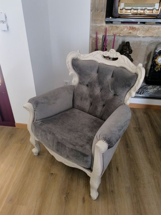 Conjunto luxuoso de sala estilo francês completamente restaurado