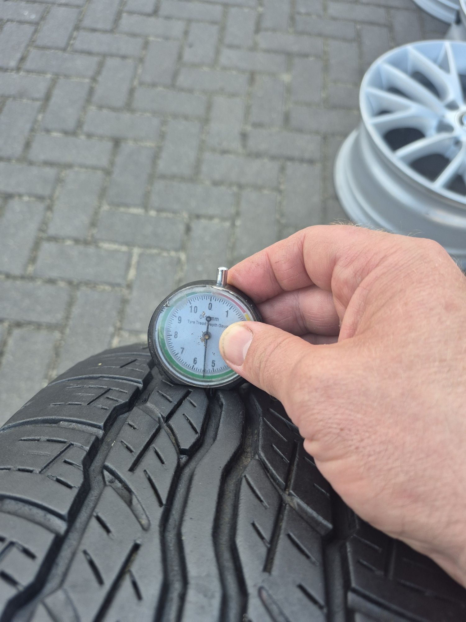 Koła Alu Oryg SUZUKI Vitara 5x114.3 17 Cali 6.5J ET45 225/65 R17 5.5mm