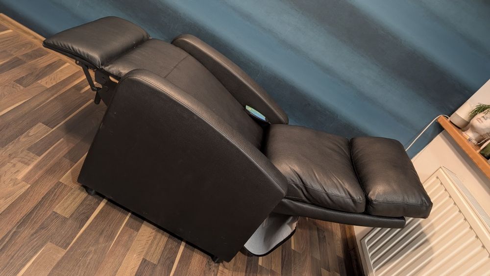 Fotel masujący rozkładany