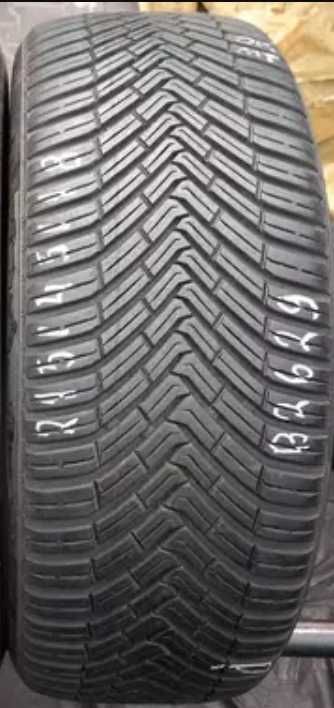 215/45/18 Continental All Season Contact 93V