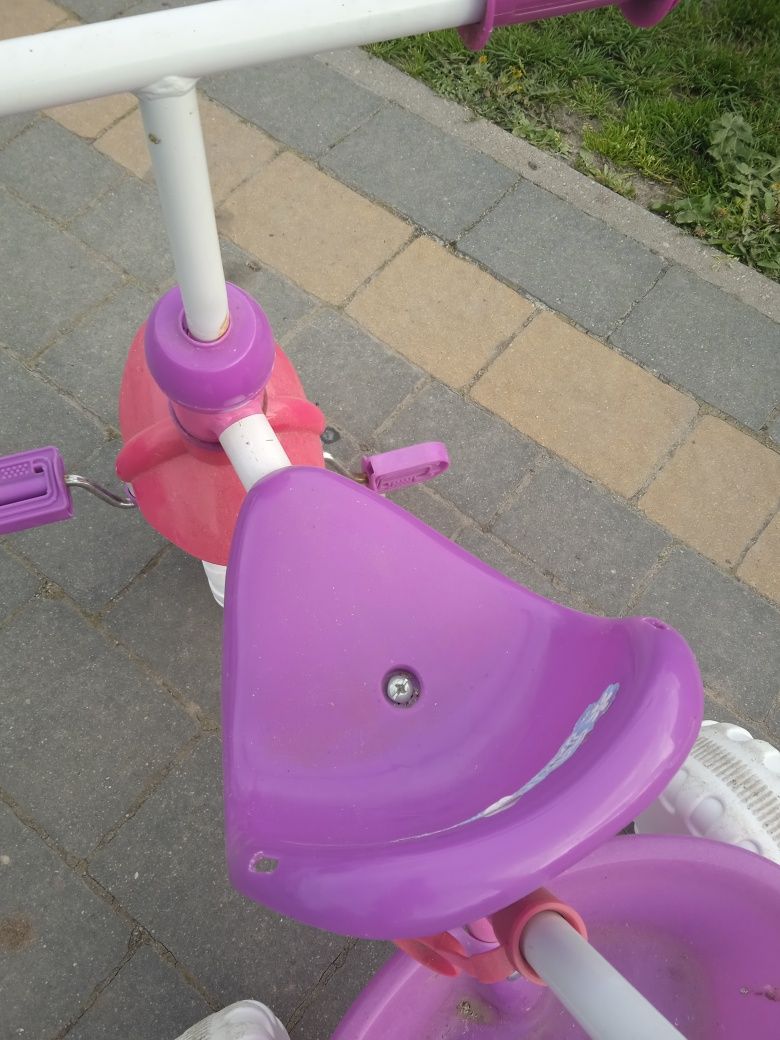 Rowerek pchacz trójkołowy