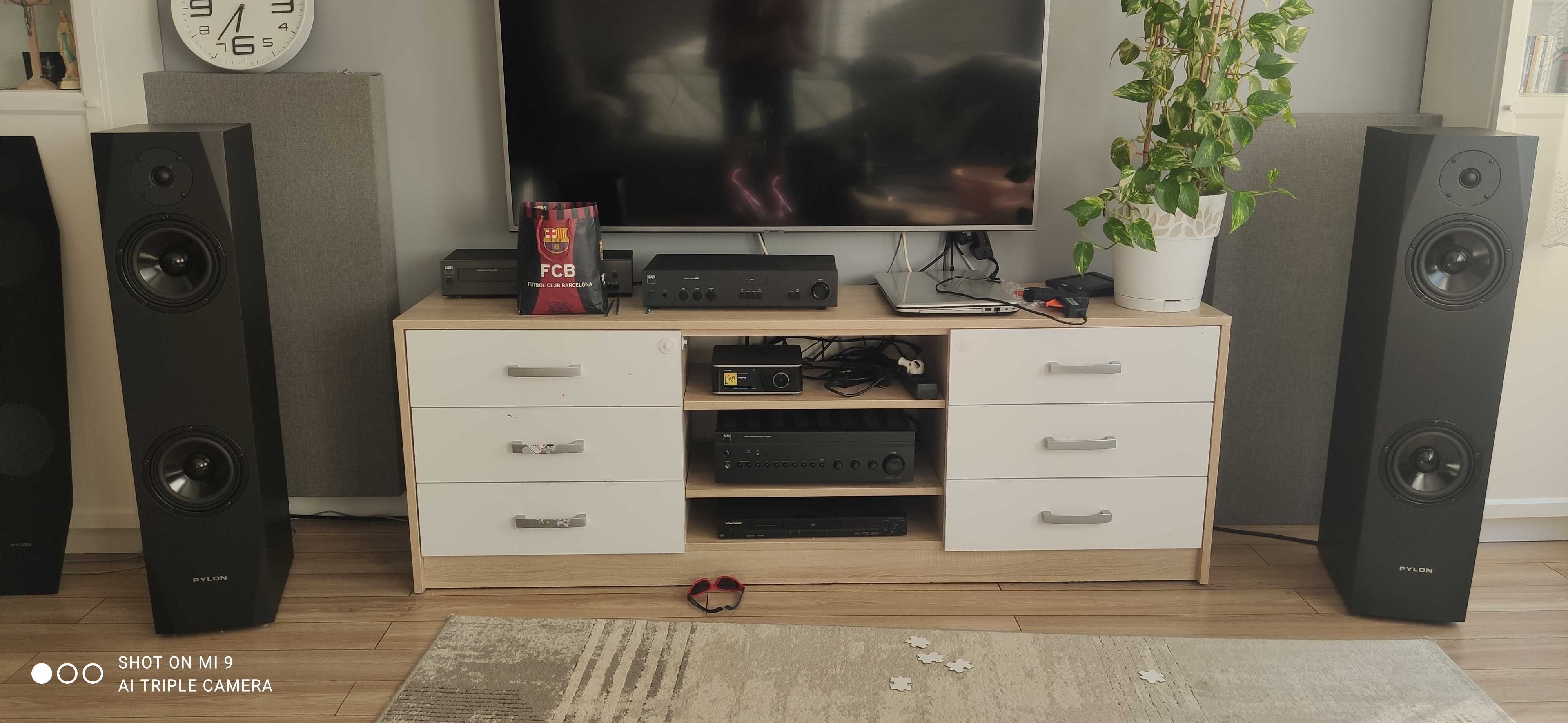 Pylon Sapphire 25, gwarancja 3,5 roku, stan bdb., czarne