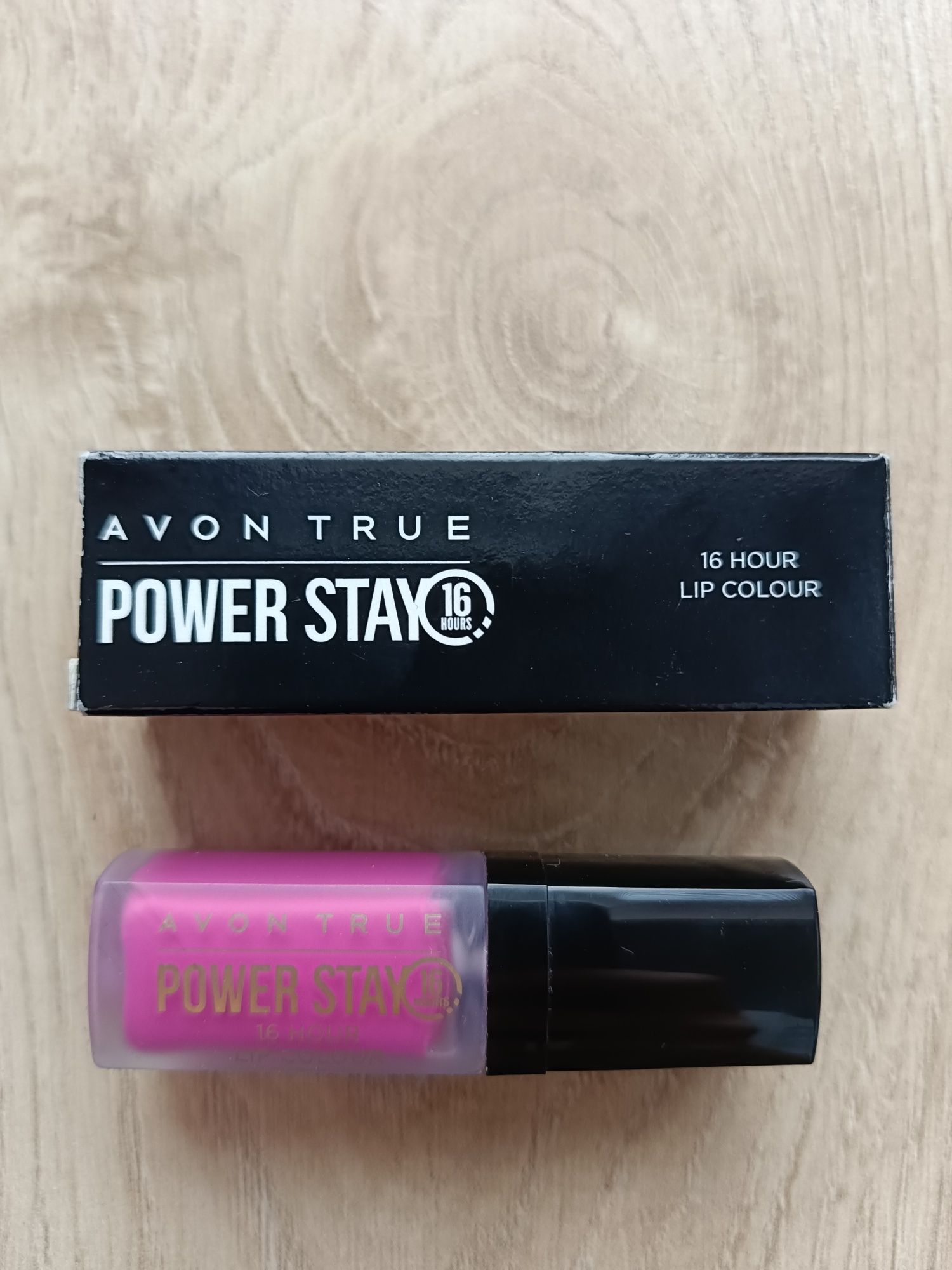 Avon szminka Fierce Pink