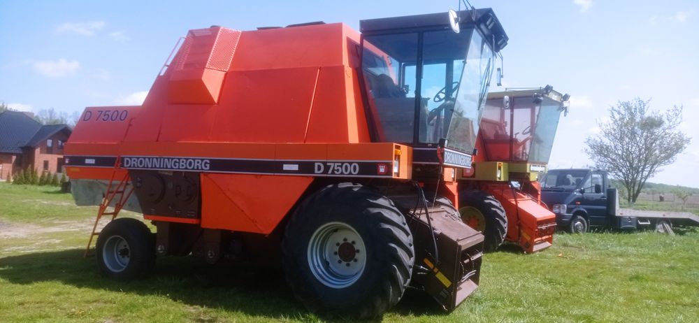 Комбайн зернозбиральний Dronningborg 7500